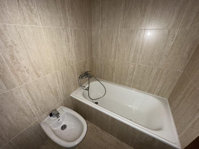 Se vende apartamento en Aguiño con terraza y vistas