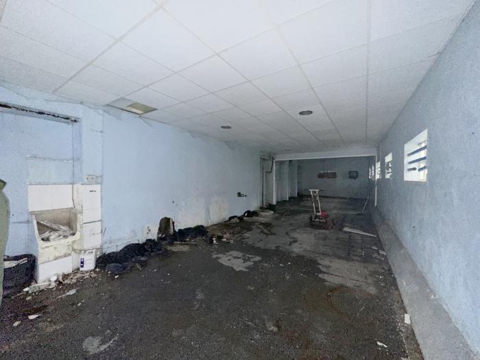 Se vende local comercial en Ribeira