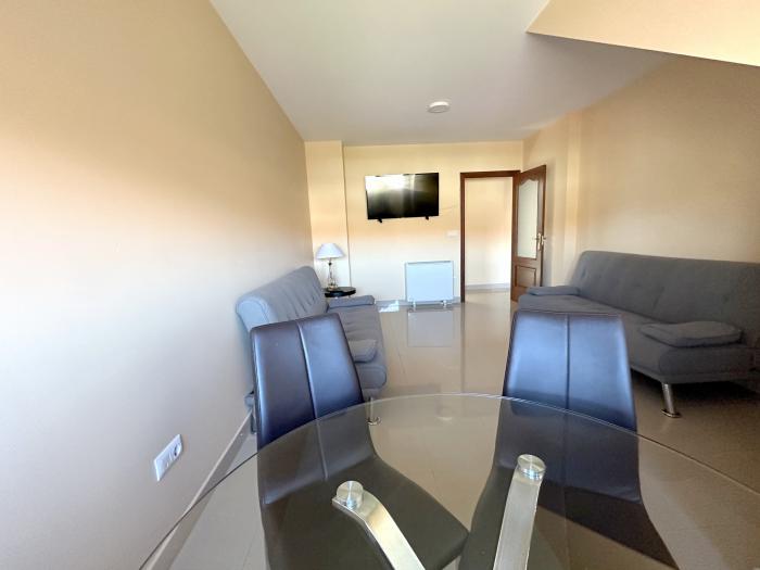 Se vende ático con vistas al mar en Aguiño