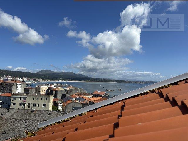 Se vende ático de dos dormitorios en obra Carqueixa